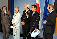 (photo) Japan-EU Joint Press Conference