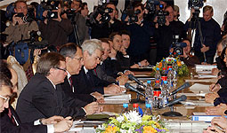 photo(Japan-Russia Foreign Ministers' Meeting)
