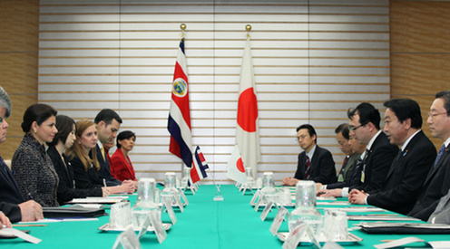 (Photo)Meeting between Prime Minister Yoshihiko Noda and H.E. Mrs. Laura Chinchilla Miranda, President of the Republic of Costa Rica-2