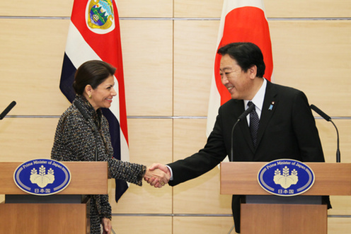 (Photo)Meeting between Prime Minister Yoshihiko Noda and H.E. Mrs. Laura Chinchilla Miranda, President of the Republic of Costa Rica-3