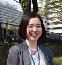 (写真1)欧州局西欧課所属 池村 七海さん