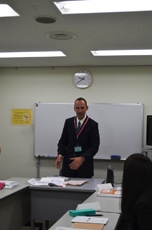 (写真4)語学研修の様子