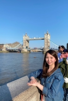 (写真1)在英国日本国大使館所属 東 瑞穂さん